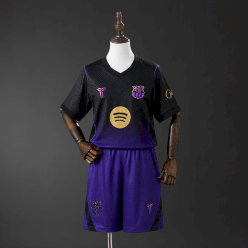 Barcelona away 26 - 27