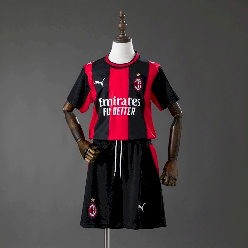 Milan home 26 - 27