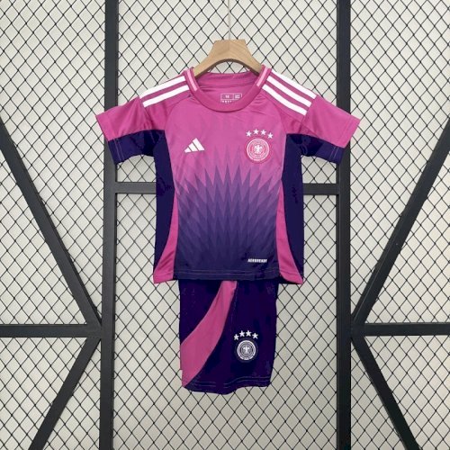 Germany Away Kroos 24 - 25