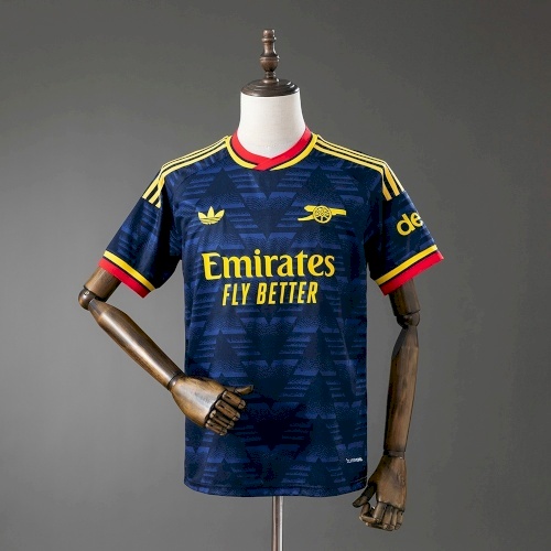 Arsenal away 26 - 27