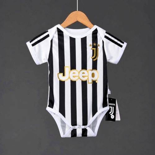 Juventus home 26 - 27