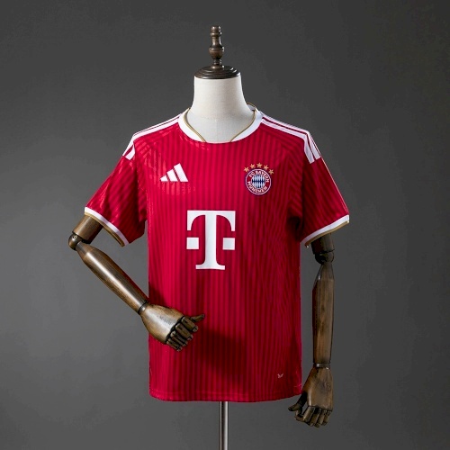 Bayern Munich home 26 - 27