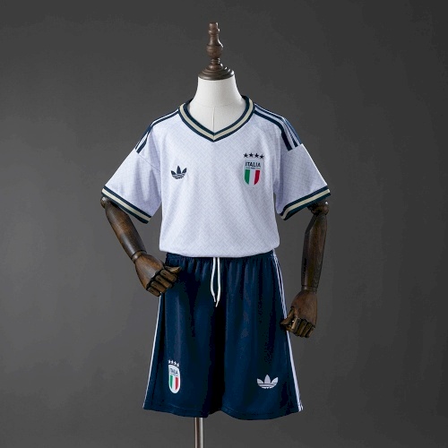 Italy away 26