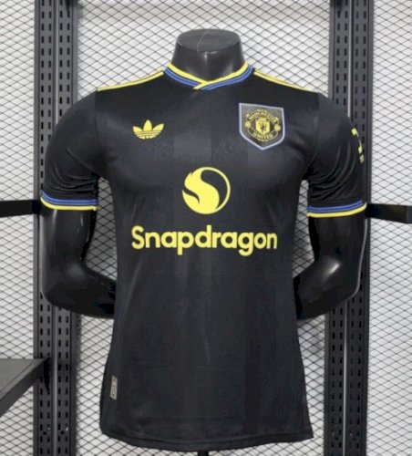 Man United Third 25 - 26