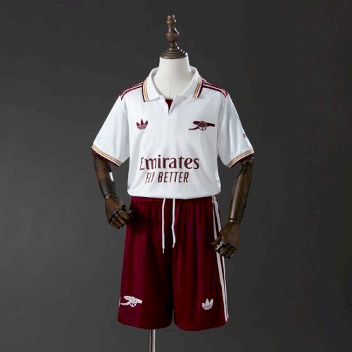 Arsenal Third 25 - 26