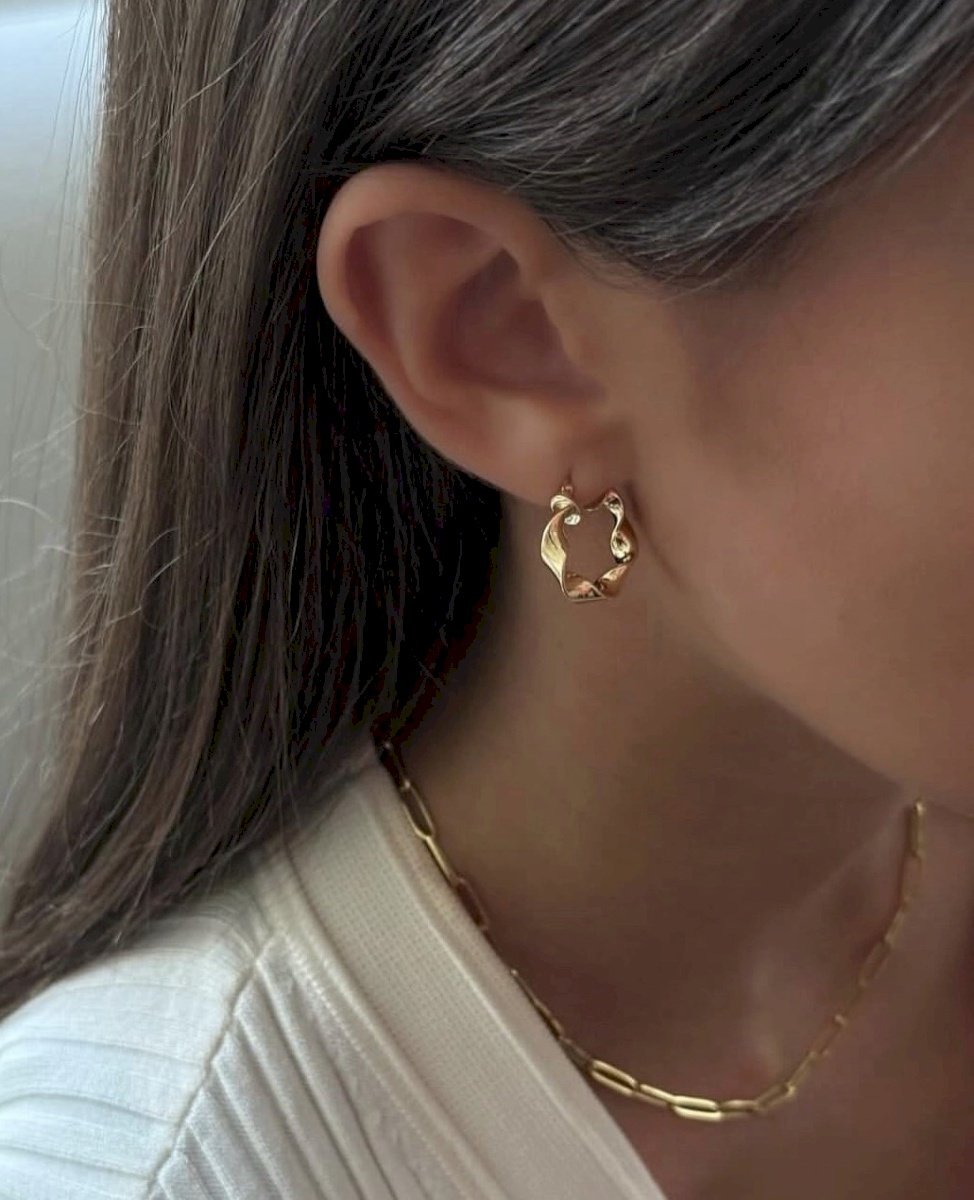18K YELLOW GOLD WAVES EARRINGS