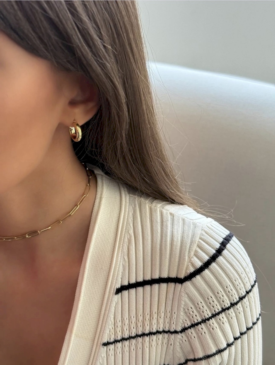 18K YELLOW GOLD SMALL HOOP EARRINGS