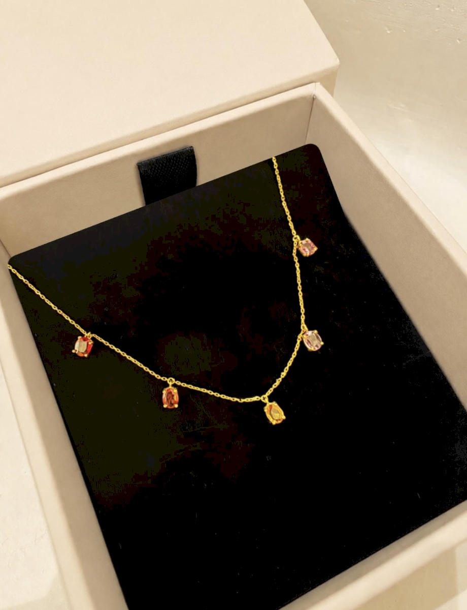 18K YELLOW GOLD NATURAL SAPPHIRE NECKLACE