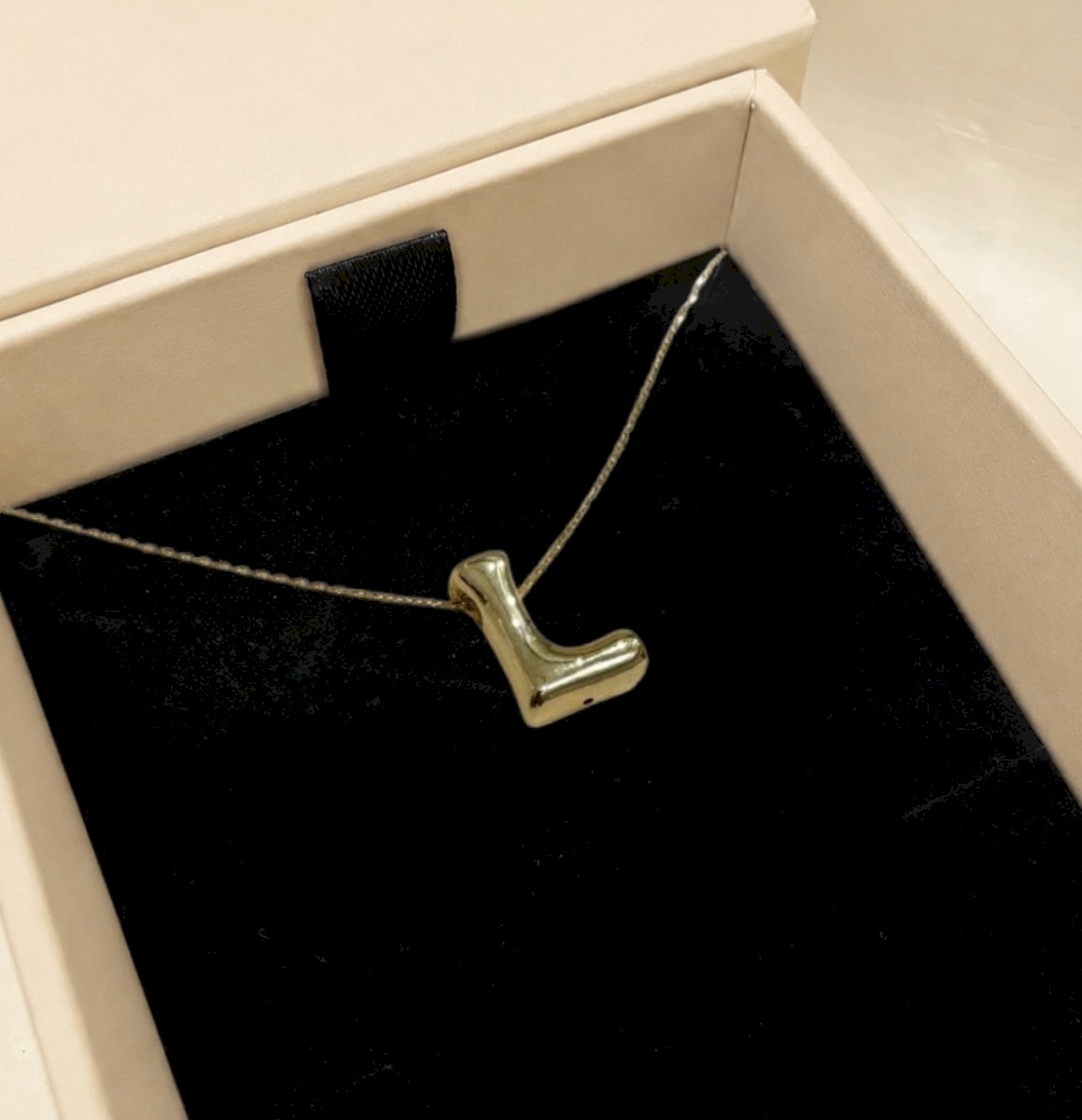 18K YELLOW GOLD INITAL COLLECTION (LETTER L) NECKLACE