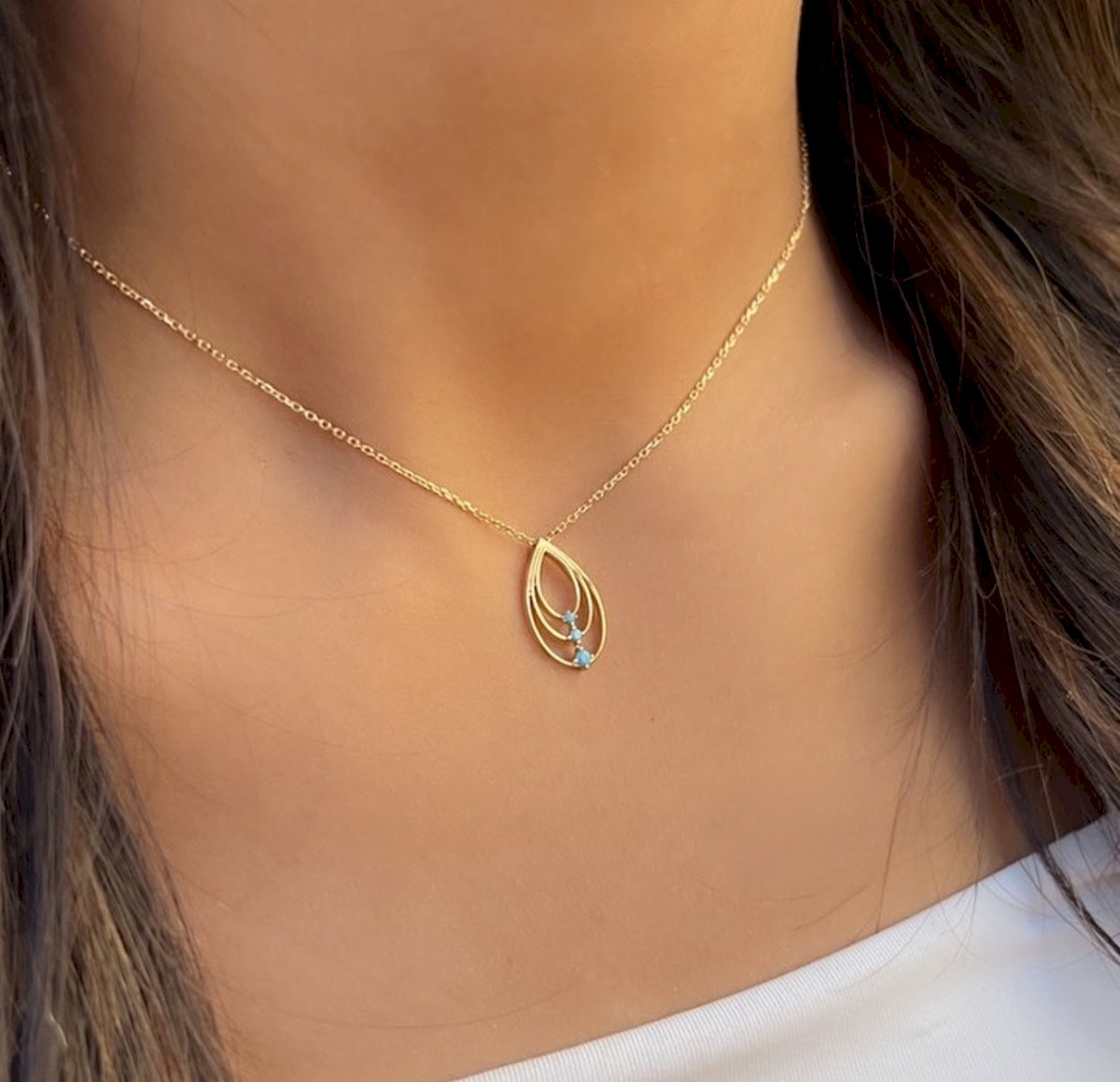 18K YELLOW GOLD NATURAL TURQUOISE MODERN NECKLACE