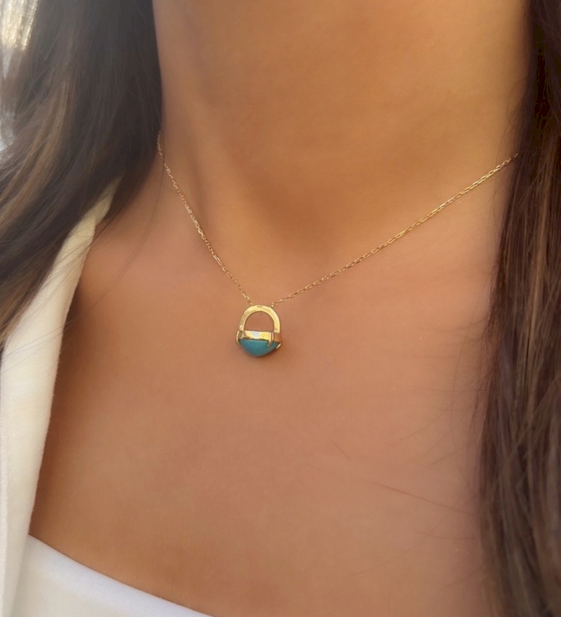 18K YELLOW GOLD NATURAL TURQUOISE NECKLACE