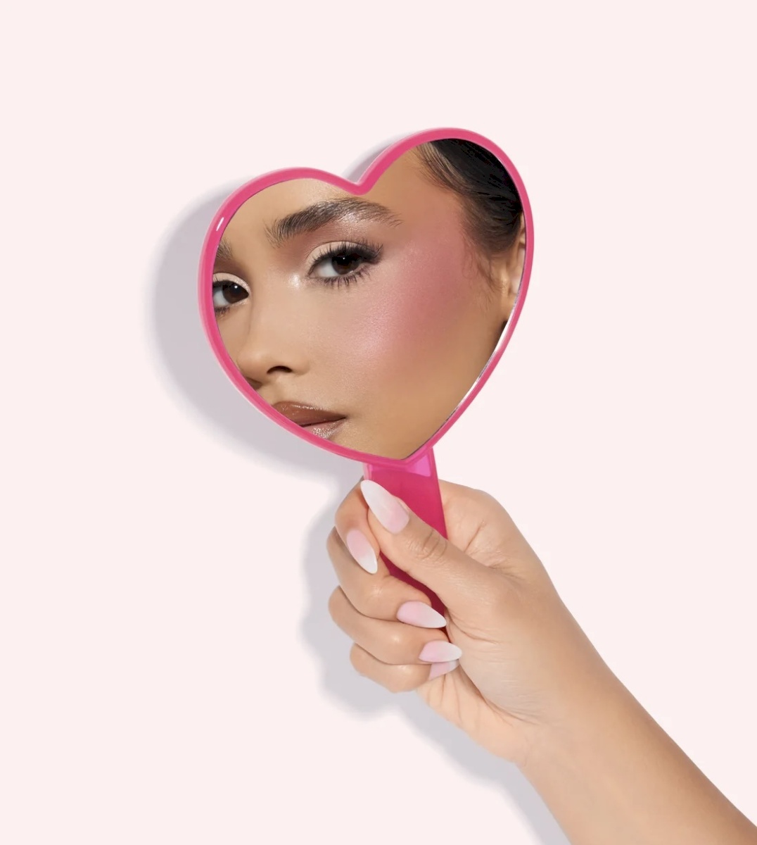 Huda beauty heart shaped mirror