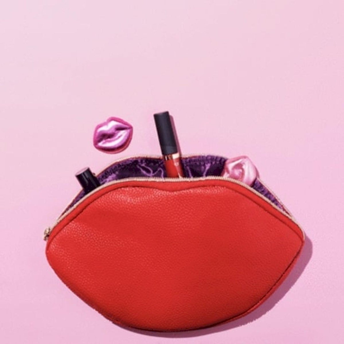 Tarte red lips makeup bag