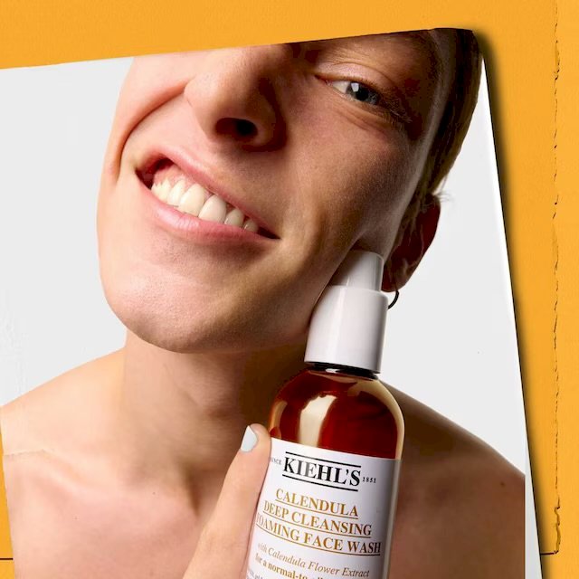 Kiehls Calendula Deep Cleansing Foaming Face Wash 230ml