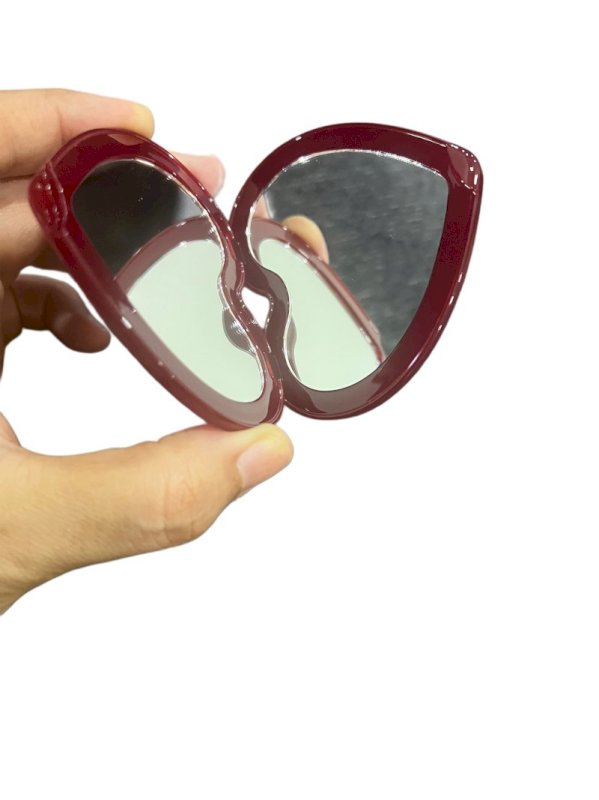 Huda beauty compact mirror