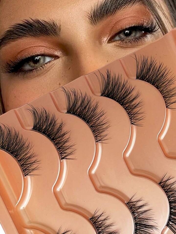 Lashes CMF055P