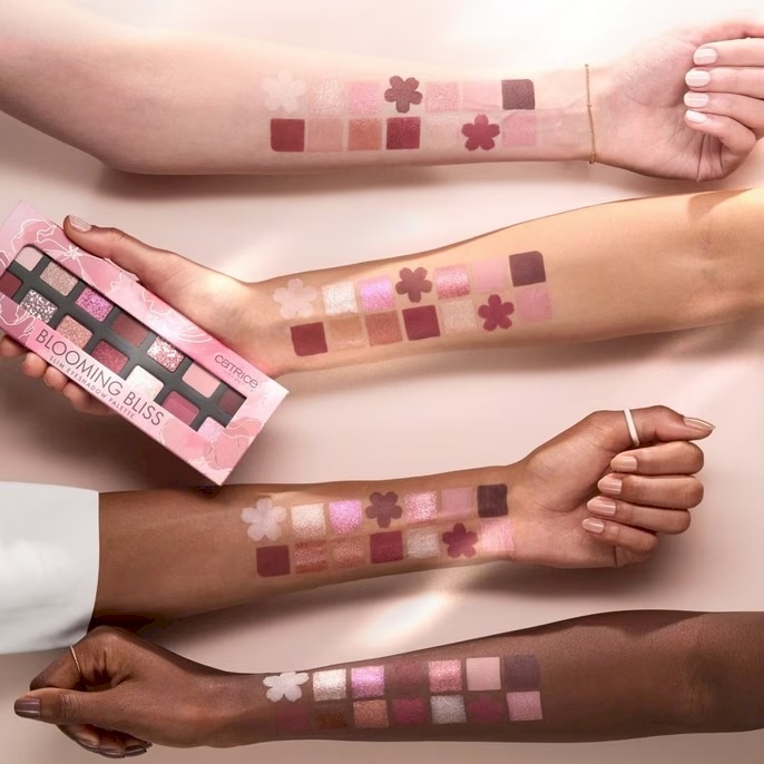 Catrice blooming bliss slim eyeshadow palette