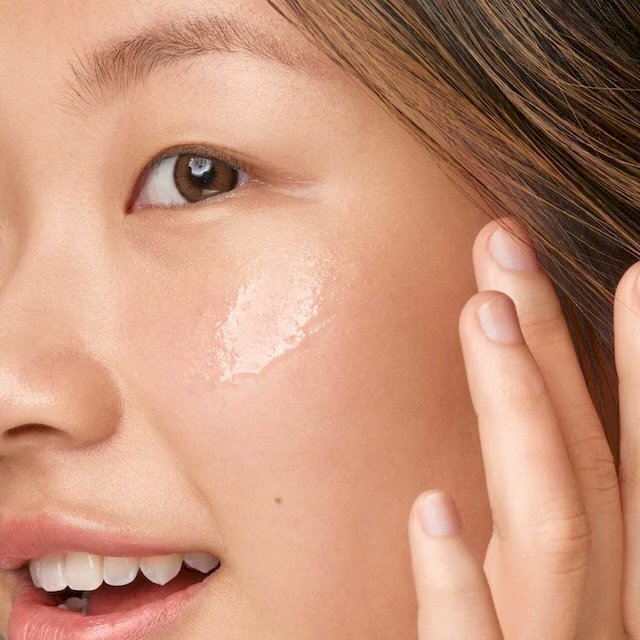 Kiehls Clearly Corrective Dark Spot Solution