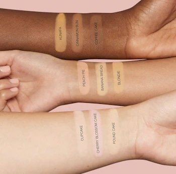 Huda beauty Easy Bake and Snatch Pressed Talc-Free Brightening and Setting Powder