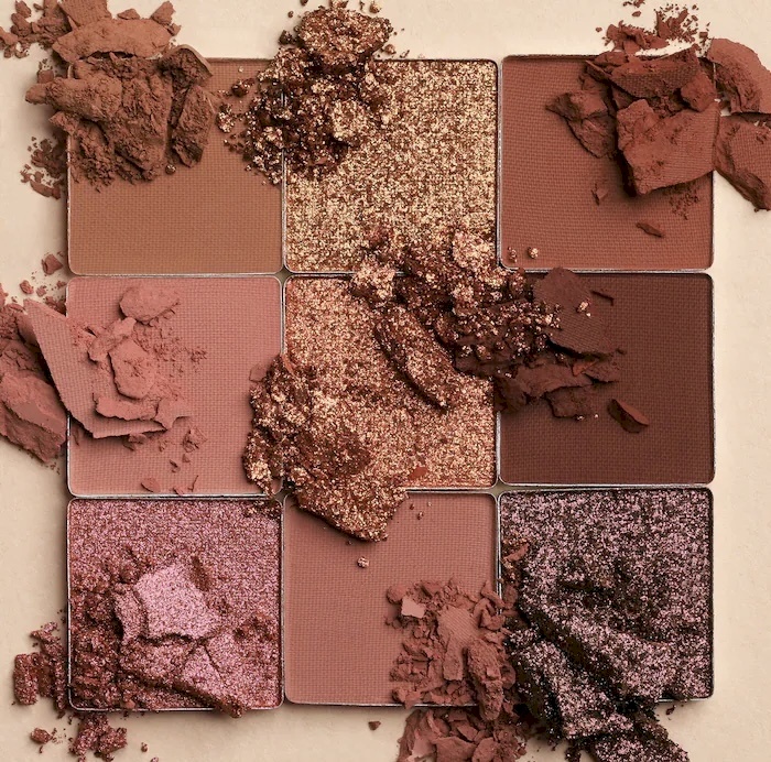 Huda beauty Medium nude obessions Eyeshadow Palette