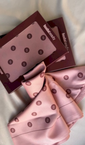 huda beauty head scarf