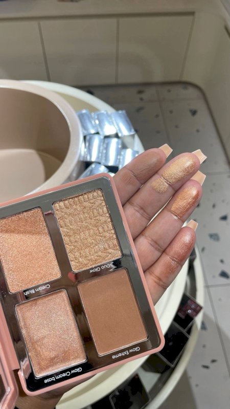 REALBEAUTY BRONZE PALETTE