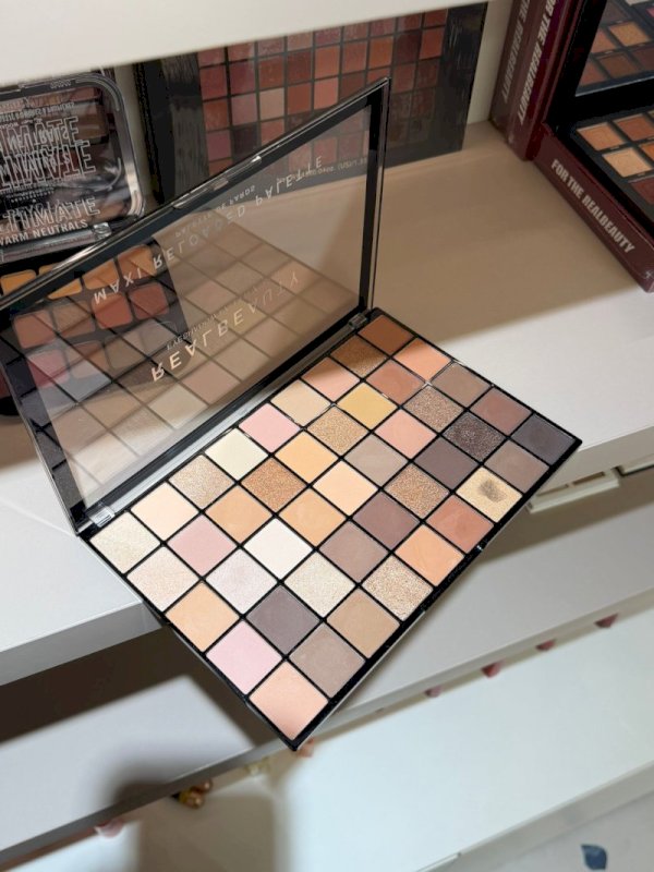 RealBeauty Eyeshadow palette