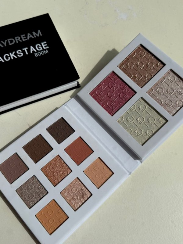 Realbeauty backstage palette