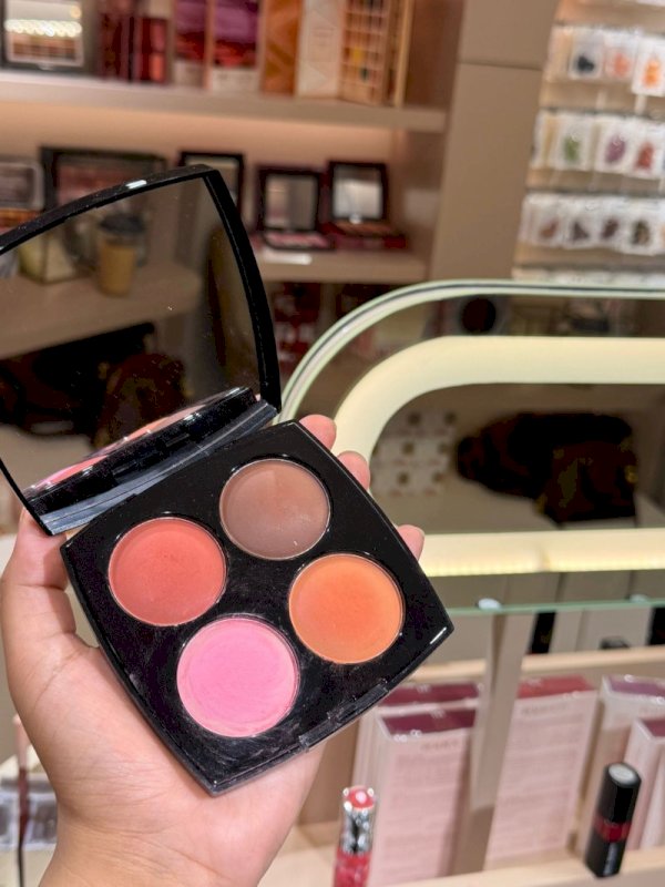 RealBeauty Blusher Palette