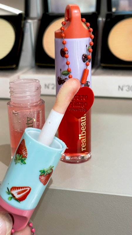 REALBEAUTY LIP GLOSS