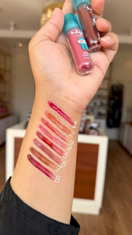 REALBEAUTY LIP GLOSS