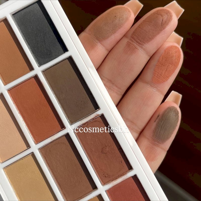 REALBEAUTY EYESHADOW PALLETE