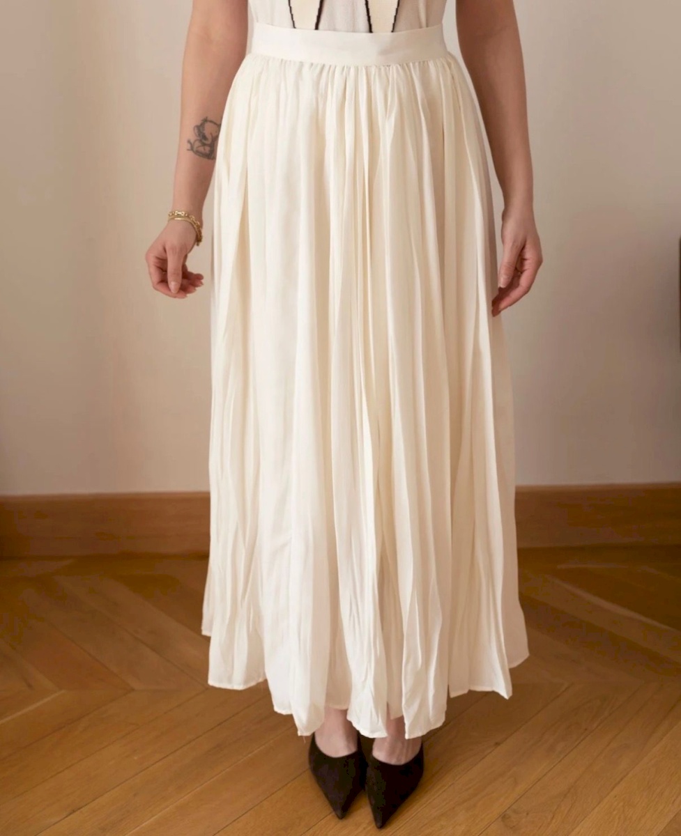 White summer skirt 6 024