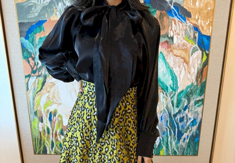 Black chiffon knot top 5 134