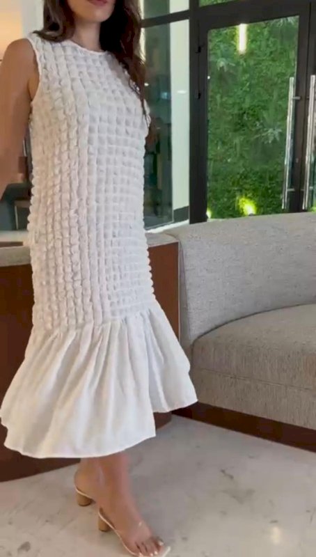 White sleeveless summer dress 5 097