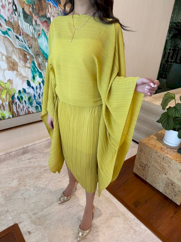 Mustard batwing dress 118
