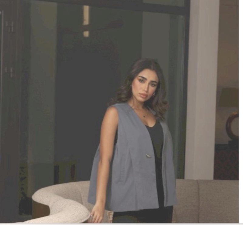 Blue vest with silver button 3 147