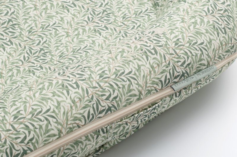 Deluxe + Dock Willow Boughs