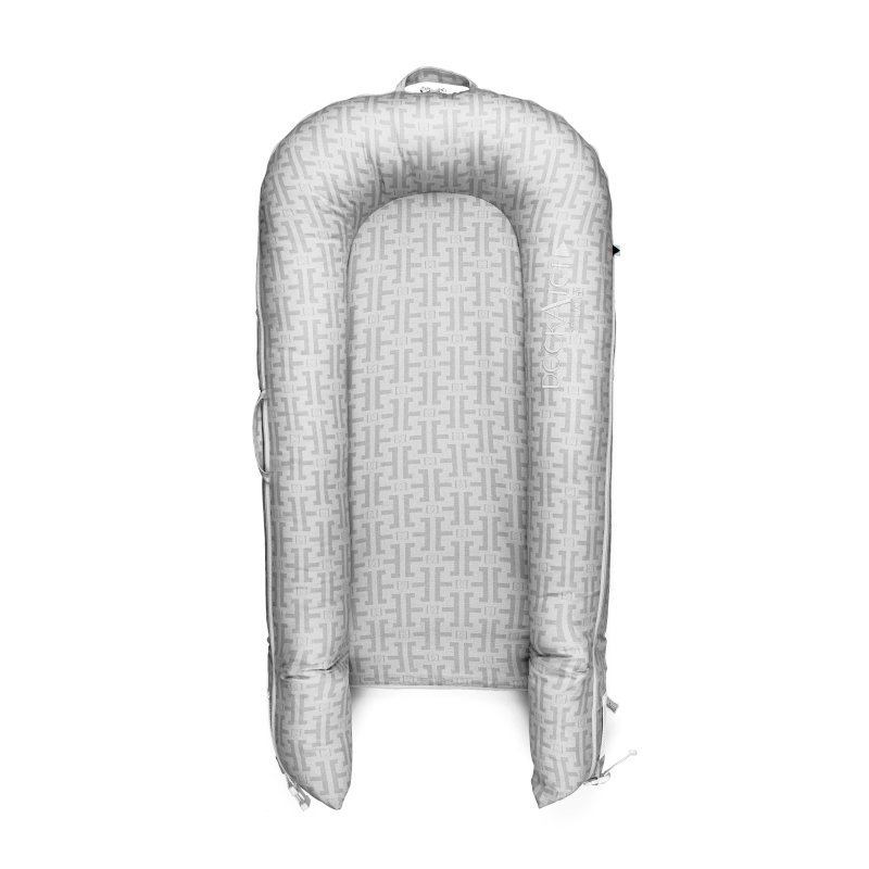 Deluxe + Dock  Signature Grey